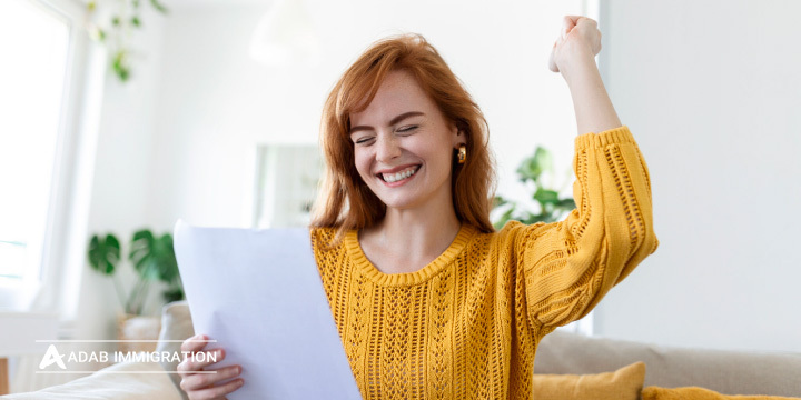 راهنمای کامل دریافت وام دانشجویی در کانادا