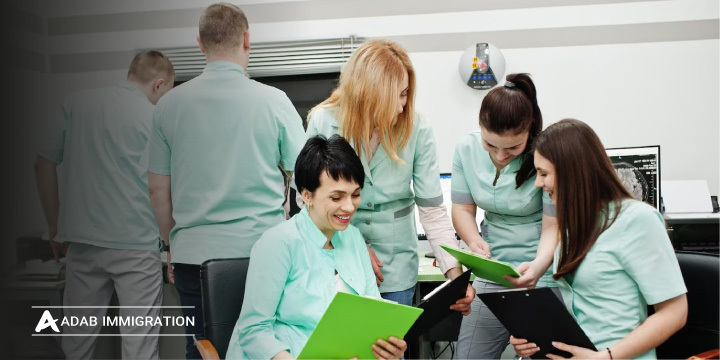 تحصیل رشته مامایی در استرالیا