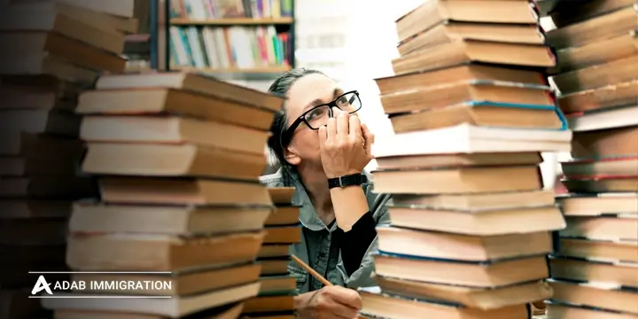 بهترین دانشگاه‌های کانادا برای تحصیل رشته ادبیات